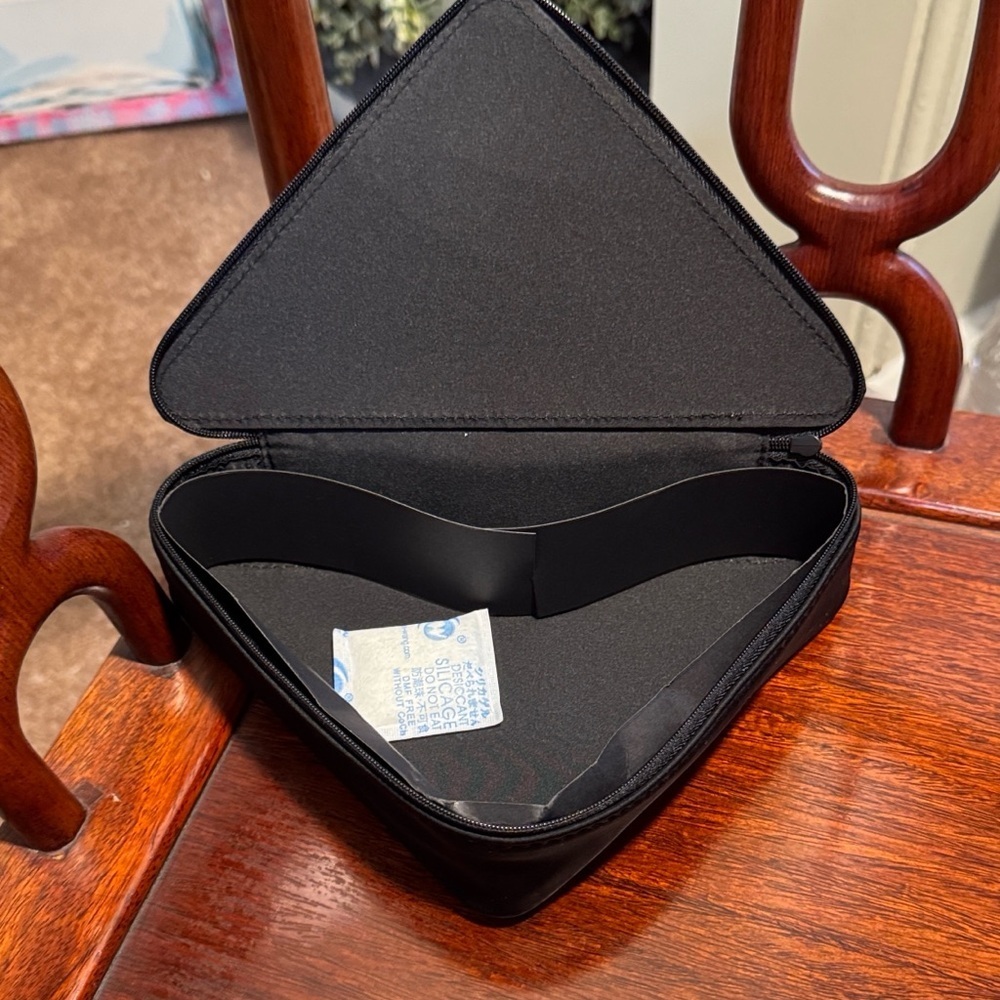 NWT Prada Beauty Black and Pink Triangle Pouch and Dust Bag GREAT LUXURY GIFT! - Picture 7 of 9